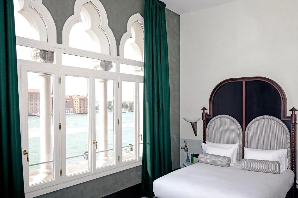 Ognissanti Deluxe Vue sur le canal, Il Palazzo Experimental, Venise, Italie