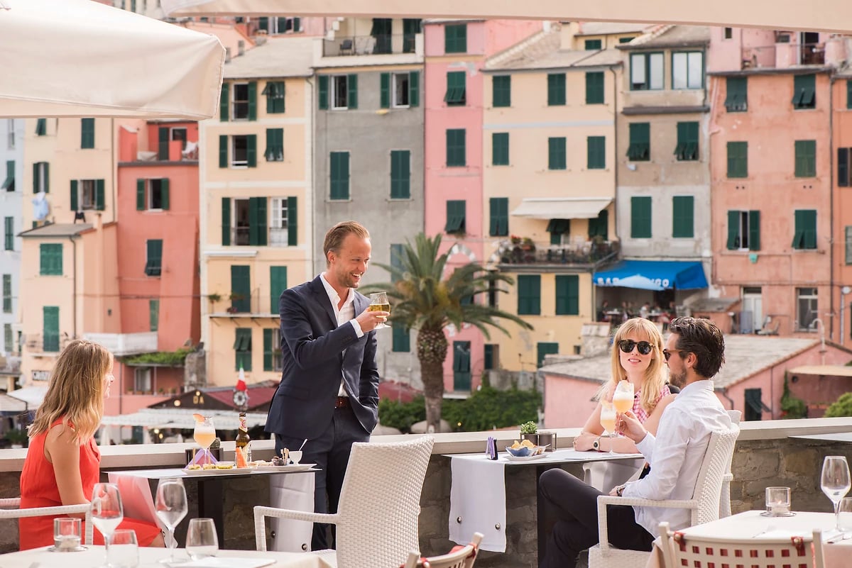 Terrasse du Venus Bar, Grand Hotel Portovenere, Parc national des Cinque Terre (Cinq Terres), Ligurie, Italie