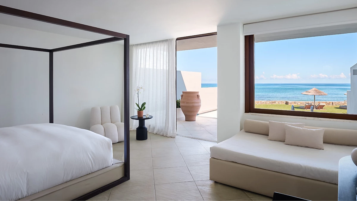 Bungalow suite junior avec piscine privée face à la mer