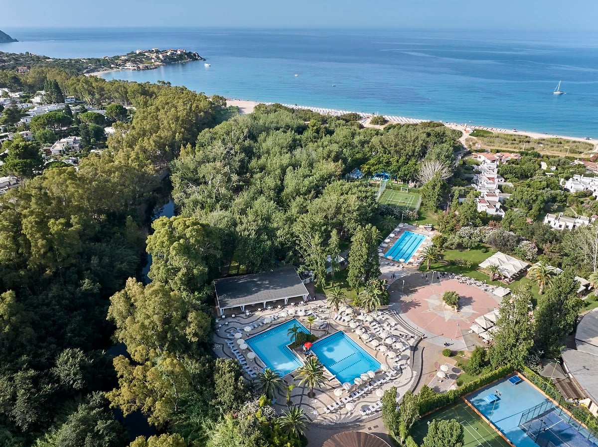 Vue aérienne du domaine, Calaserena Resort, Sardaigne, Italie