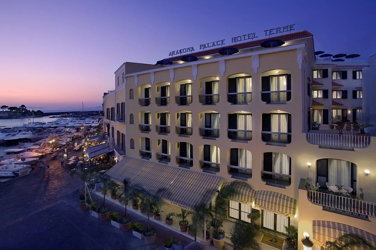 Vue extérieure de l'hôtel, Aragona Palace Hotel & Spa, Ischia, Italie