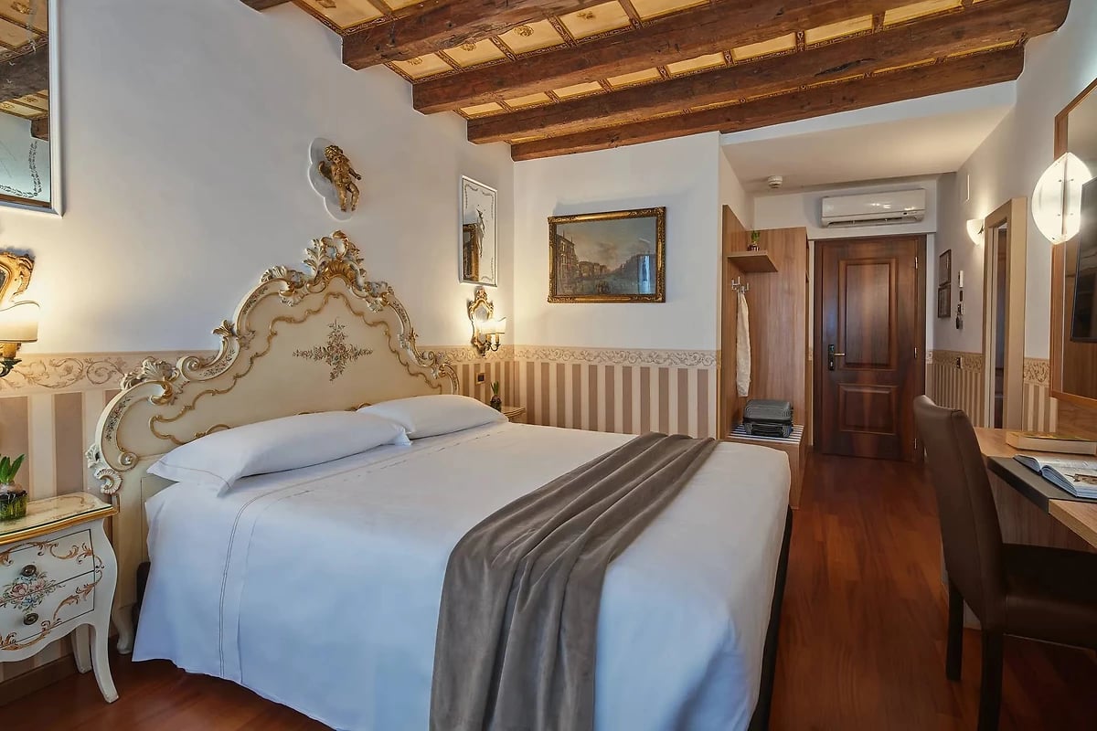 Chambre, UNAHOTELS Ala Venezia, Italie