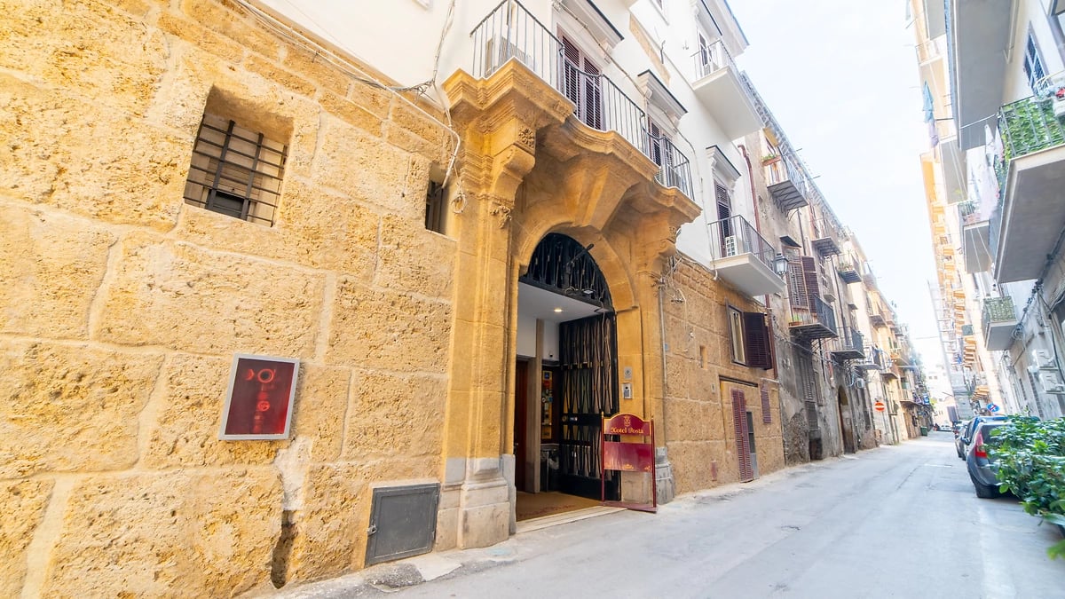 Façade, Hotel Posta, Sicile Italie