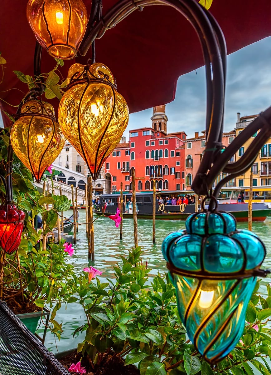 Lanternes décoratives, Grand Canal, Venise, Italie