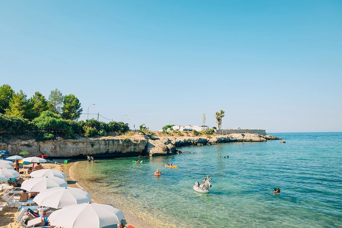 Plage, Porto Giardino, Pouilles, Italie