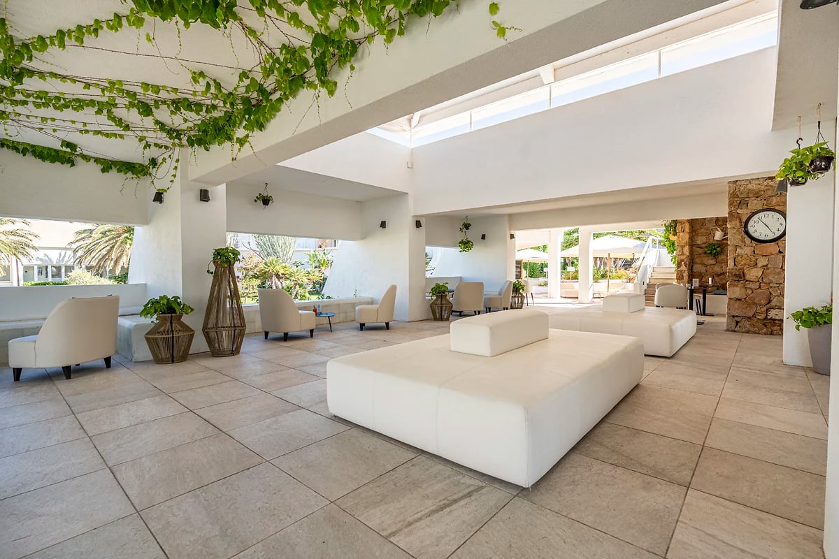 Lobby, Mangia's Pollina Resort, Sicile