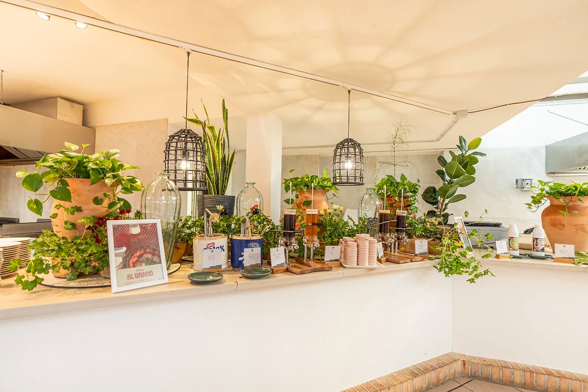 Buffet du petit déjeuner, Mangia's Pollina Resort, Sicile