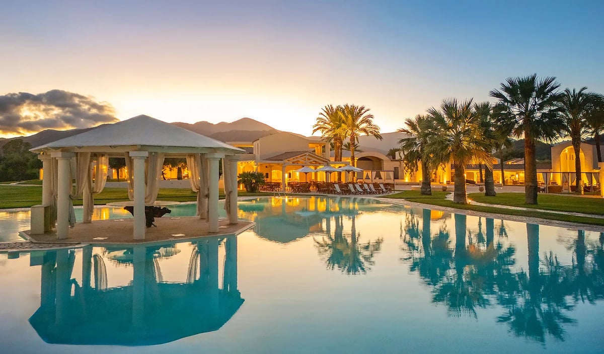Piscine, Spiagge San Pietro Resort, Sardaigne, Italie