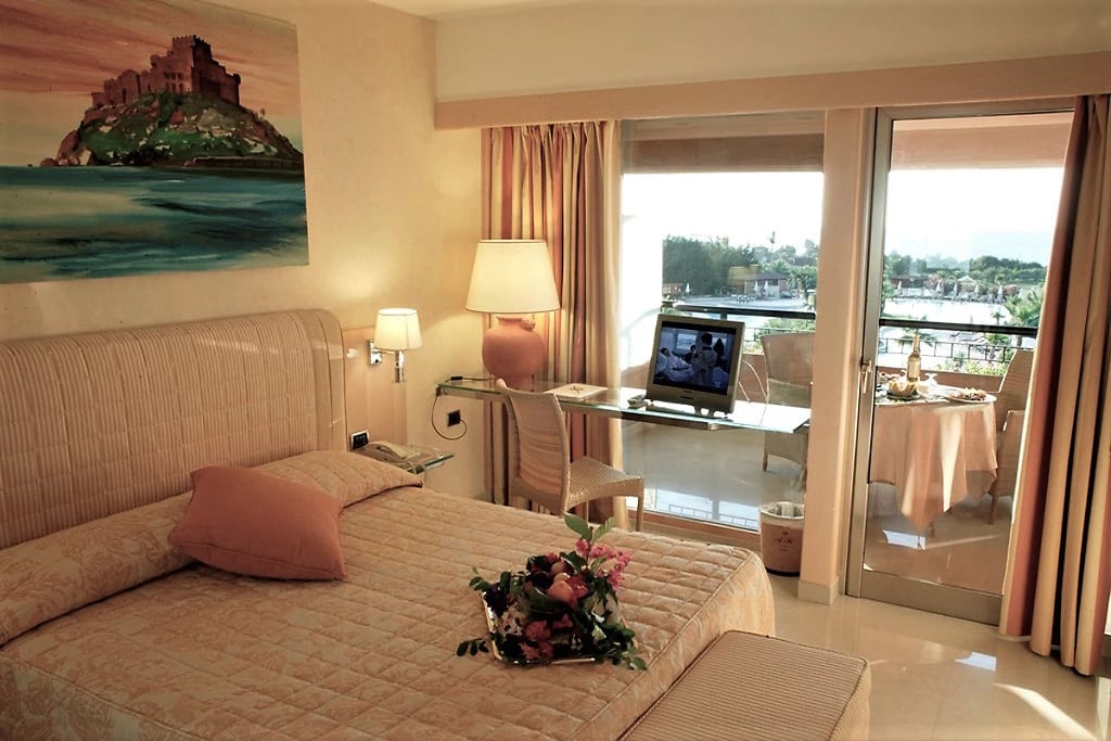 Chambre supérieure côté piscine