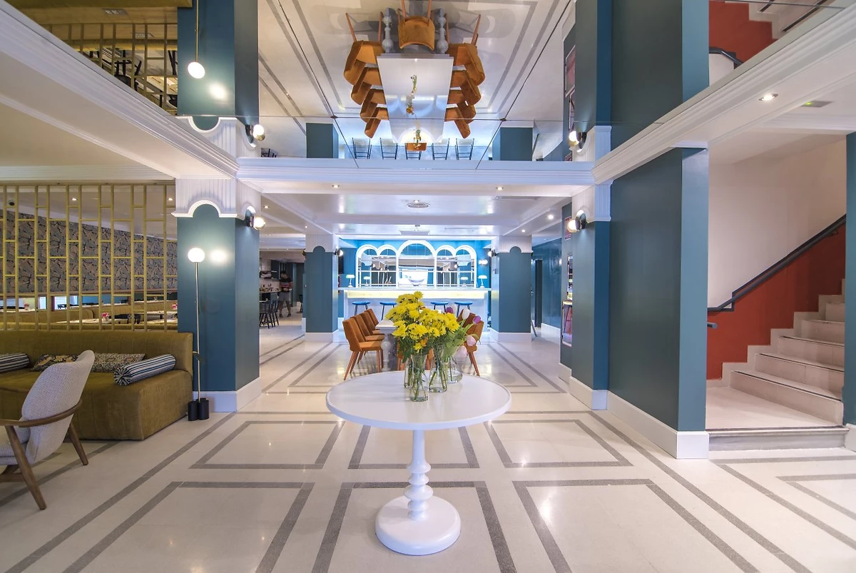 Réception, Petit Palace Puerta de Triana