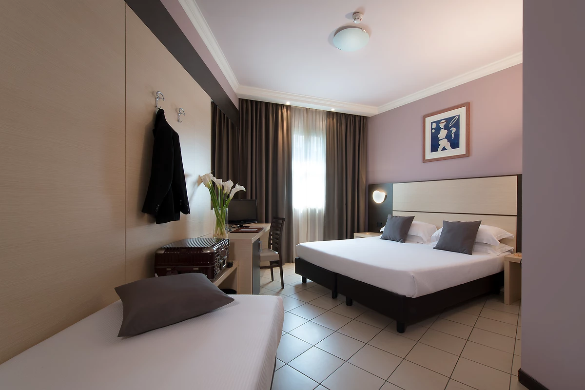 Chambre triple, CDH Hotel La Spieza, La Spezia, Italie