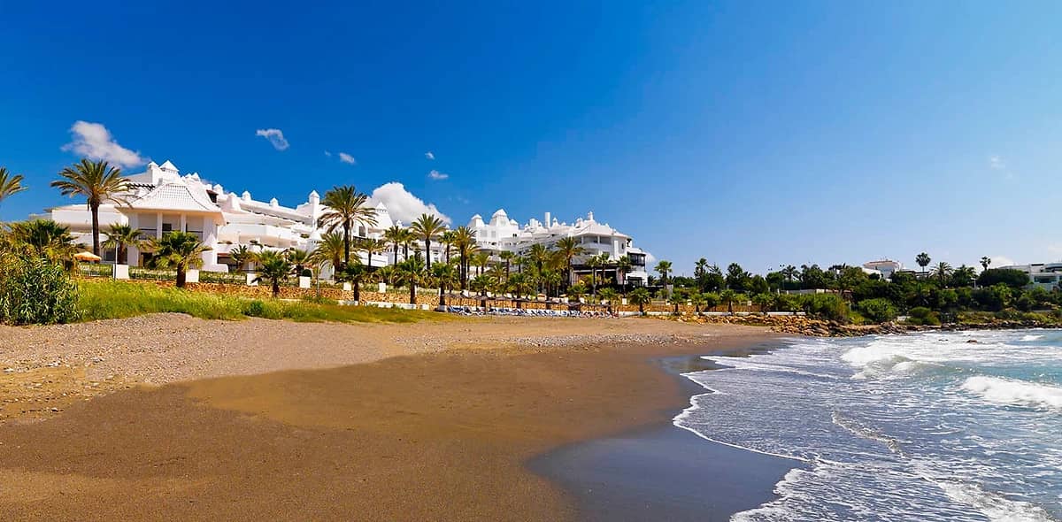 Plage de l'hôtel, H10 Estepona Palace, Costa del Sol, Espagne