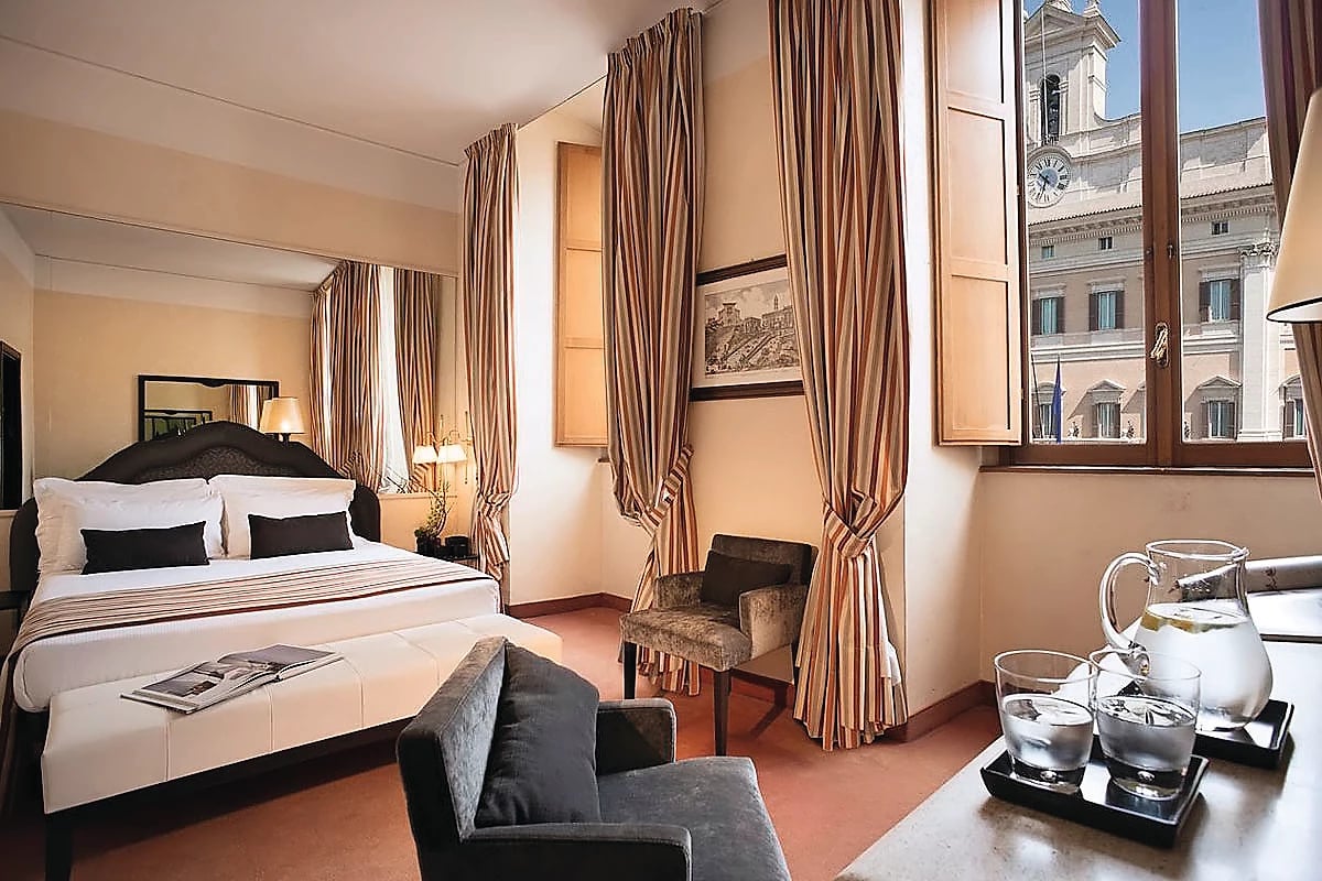Classic Double room avec Vue Montecitorio, Hôtel Colonna Palace, Rome, Italie.