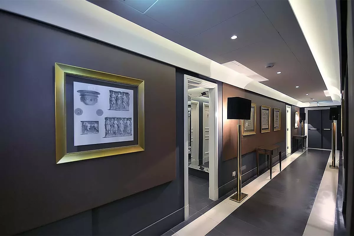 Parties communes, Grand Hotel Oriente