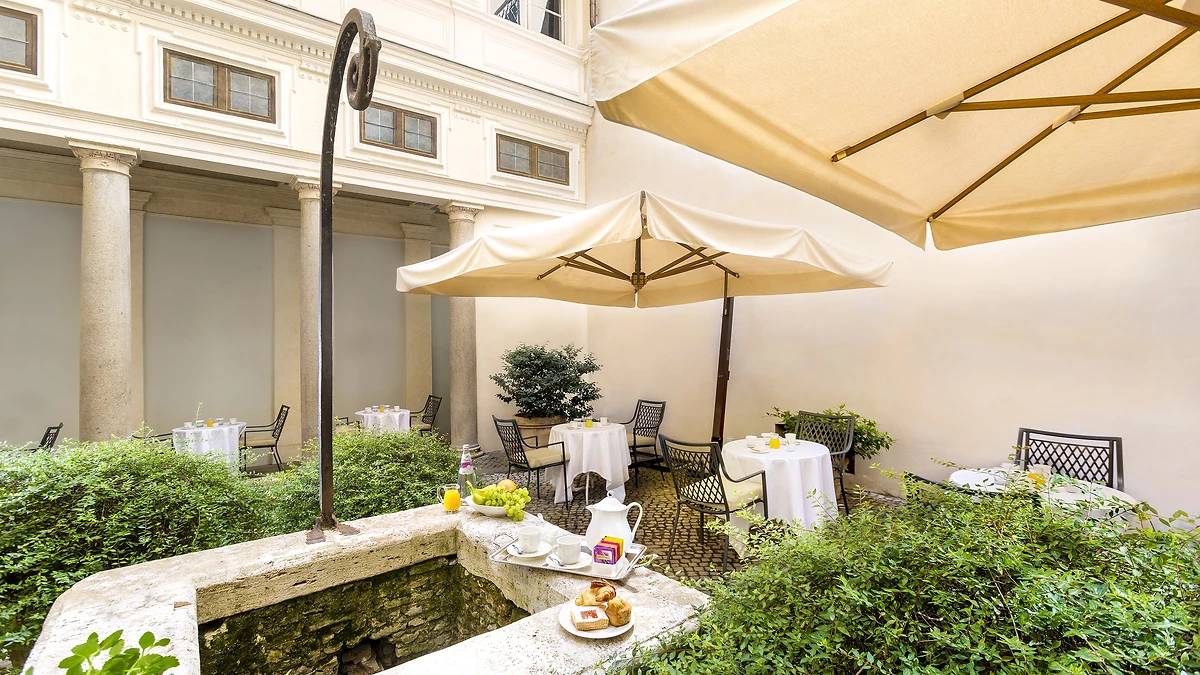 Cours intérieure, Eitch Borromini, Rome, Italie