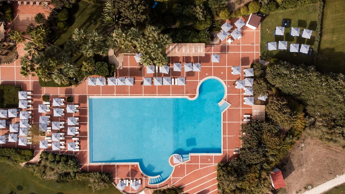Vue aérienne de la piscine de l'hôtel, hôtel Mangia's Brucoli