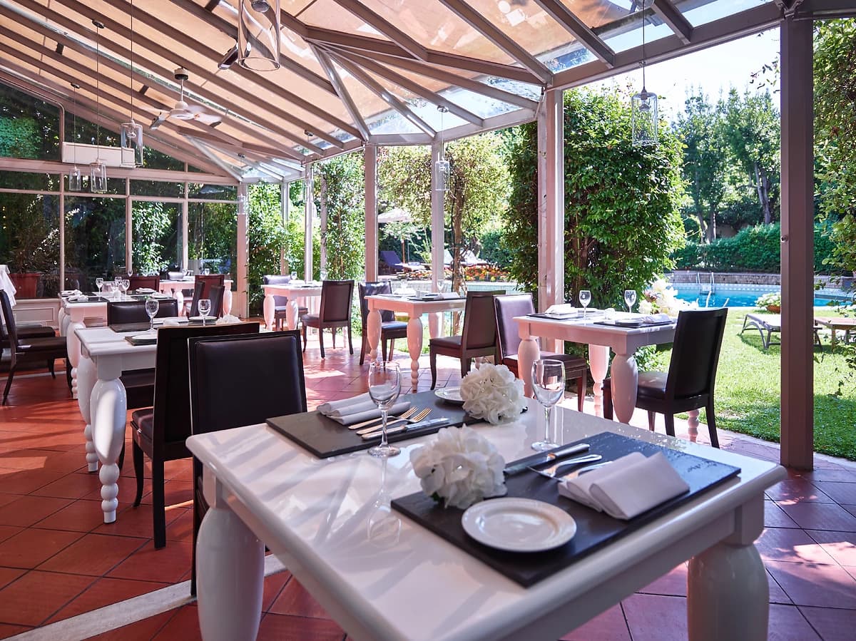 Terrasse, restaurant, hôtel Sina Villa Medici, Florence