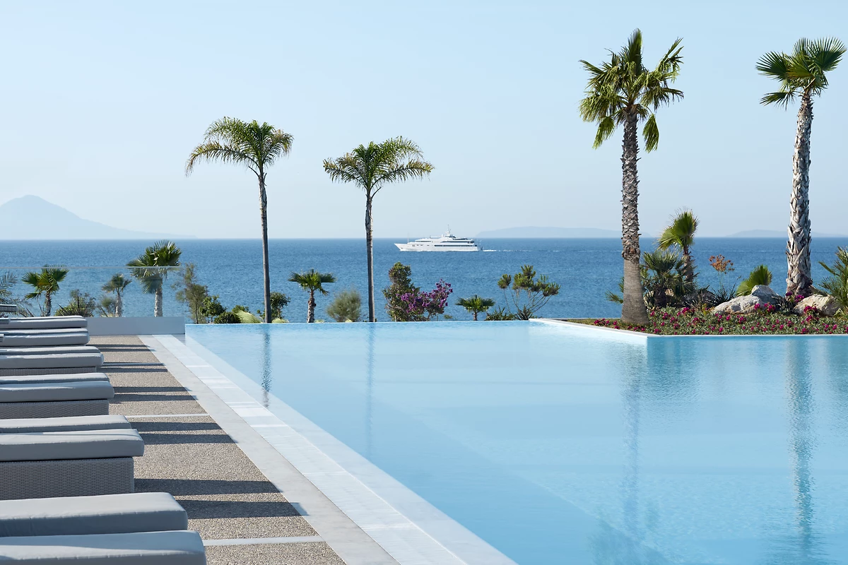 Piscine de l'hôtel, hôtel Ikos Aria Resort