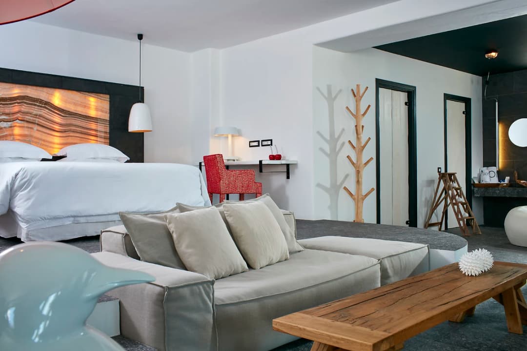 Suite junior mystique