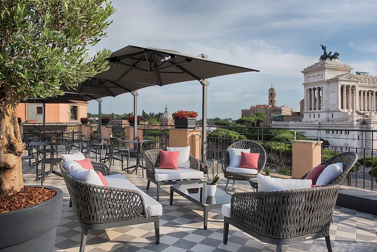 Bar-terrasse avec vue, NH Collection Roma Fori Imperiali
