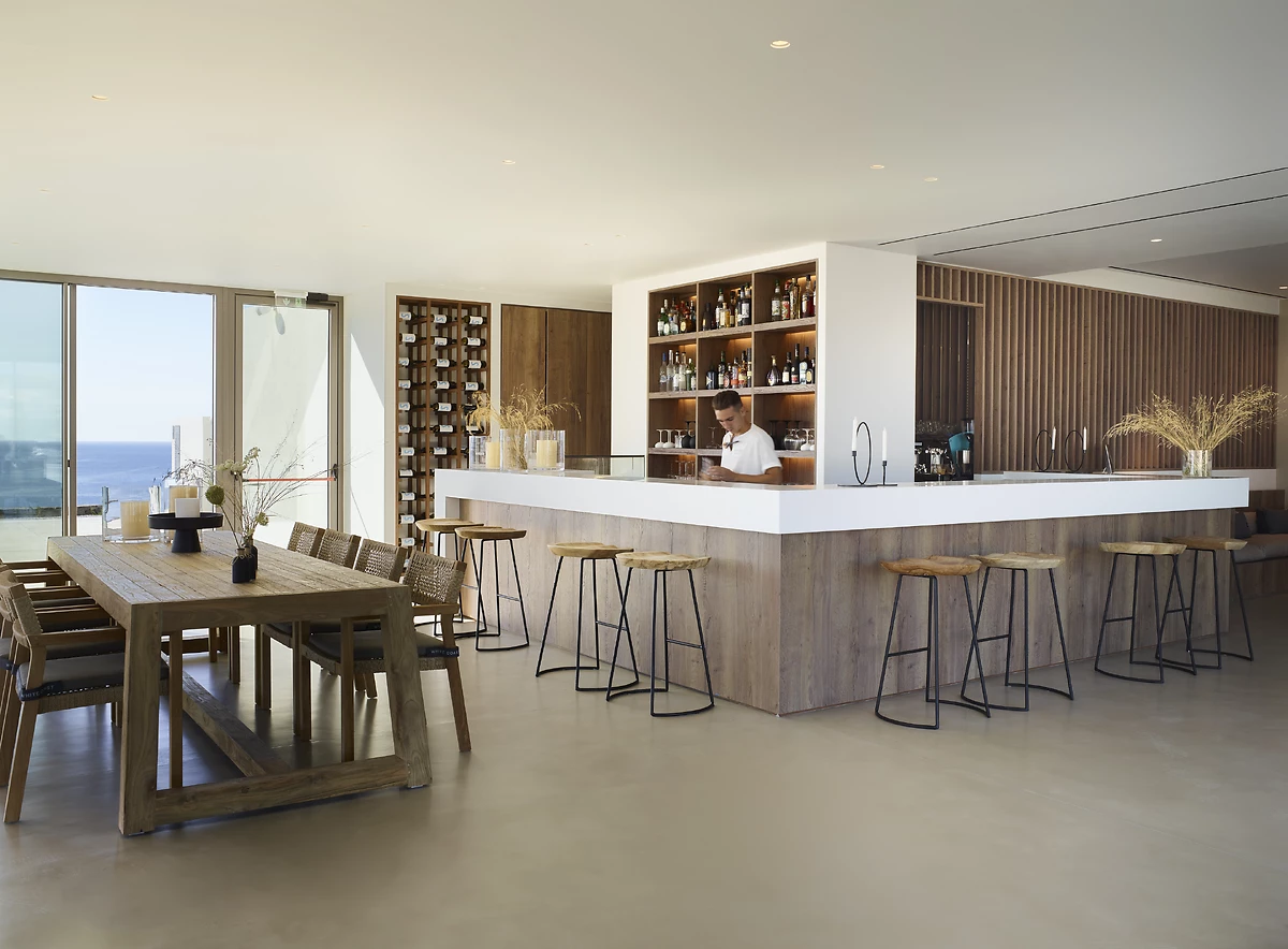 The Bar, Domes White Coast Milos, Cyclades, Grèce