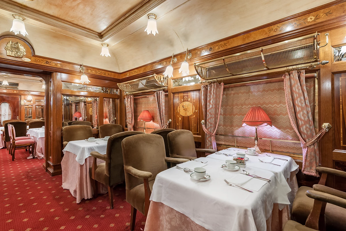 Restaurant de l'hôtel, hôtel Montecarlo