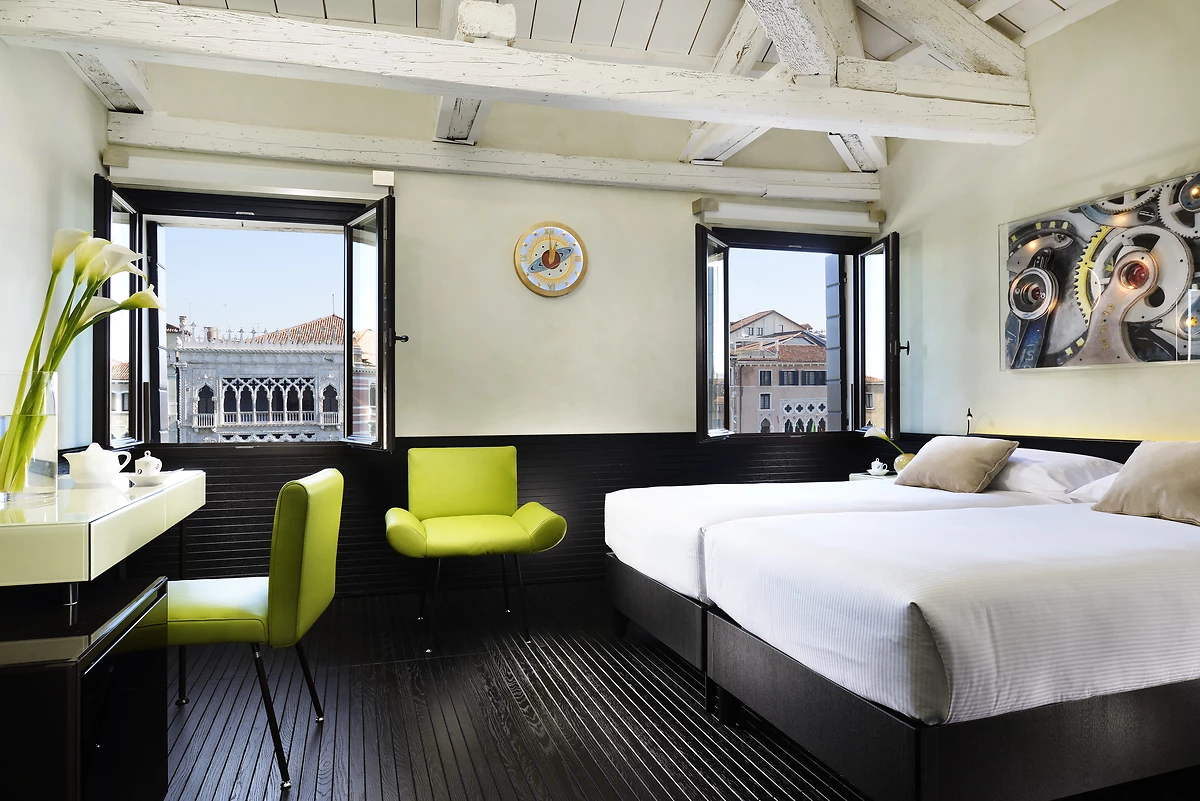 Chambre deluxe vue Grand Canal, Hotel L'Orologio Venezia, Venise, Italie