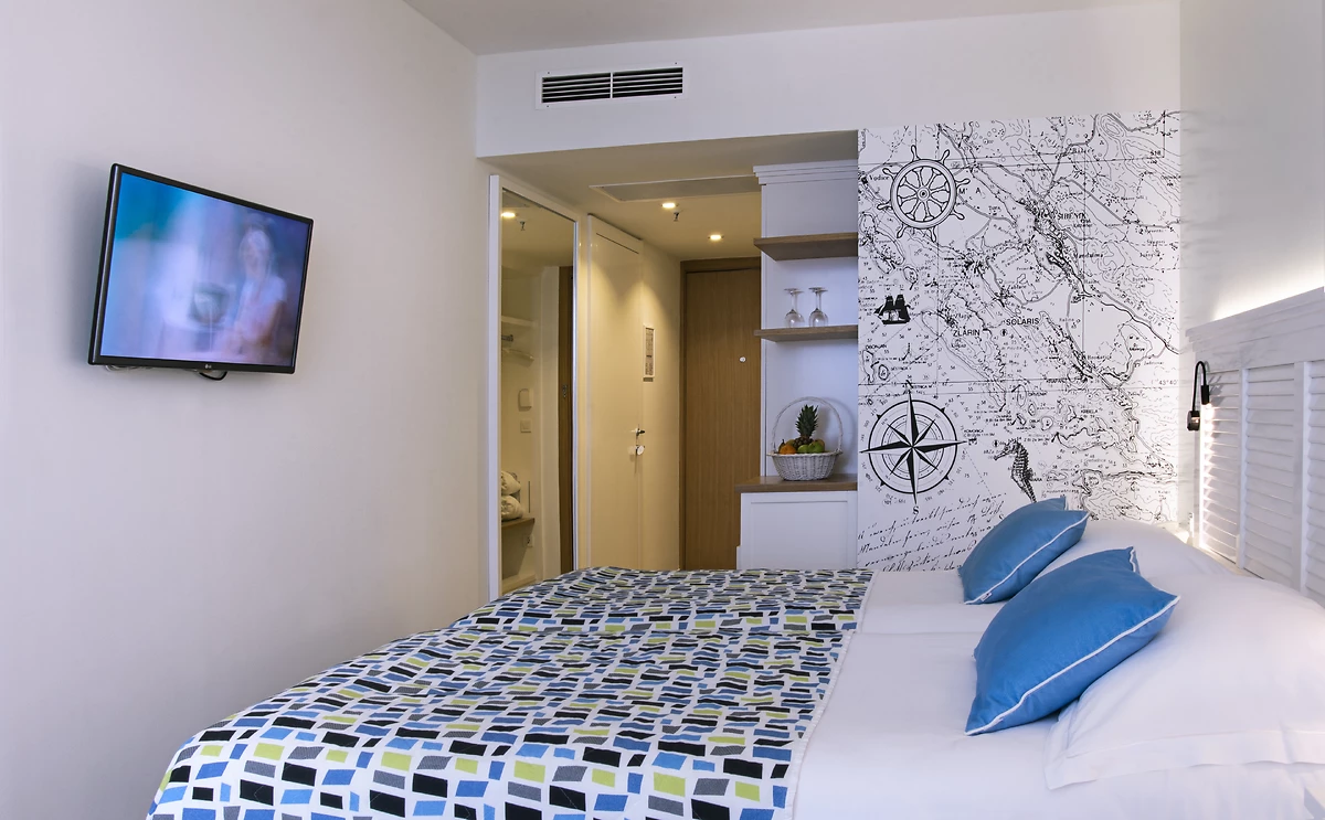 Twin room Courtyard, Hôtel Amadria Park Jure, Sibenik, Croatie