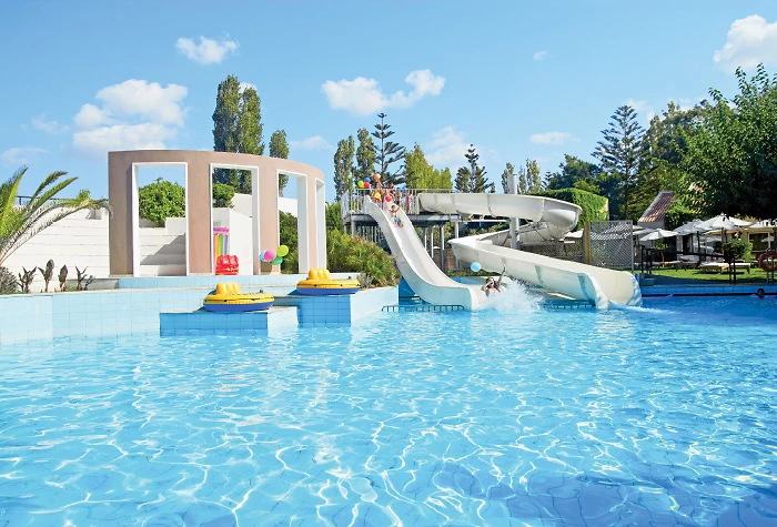 Piscine avec toboggans, Grecotel Creta Palace, Crète, Grèce