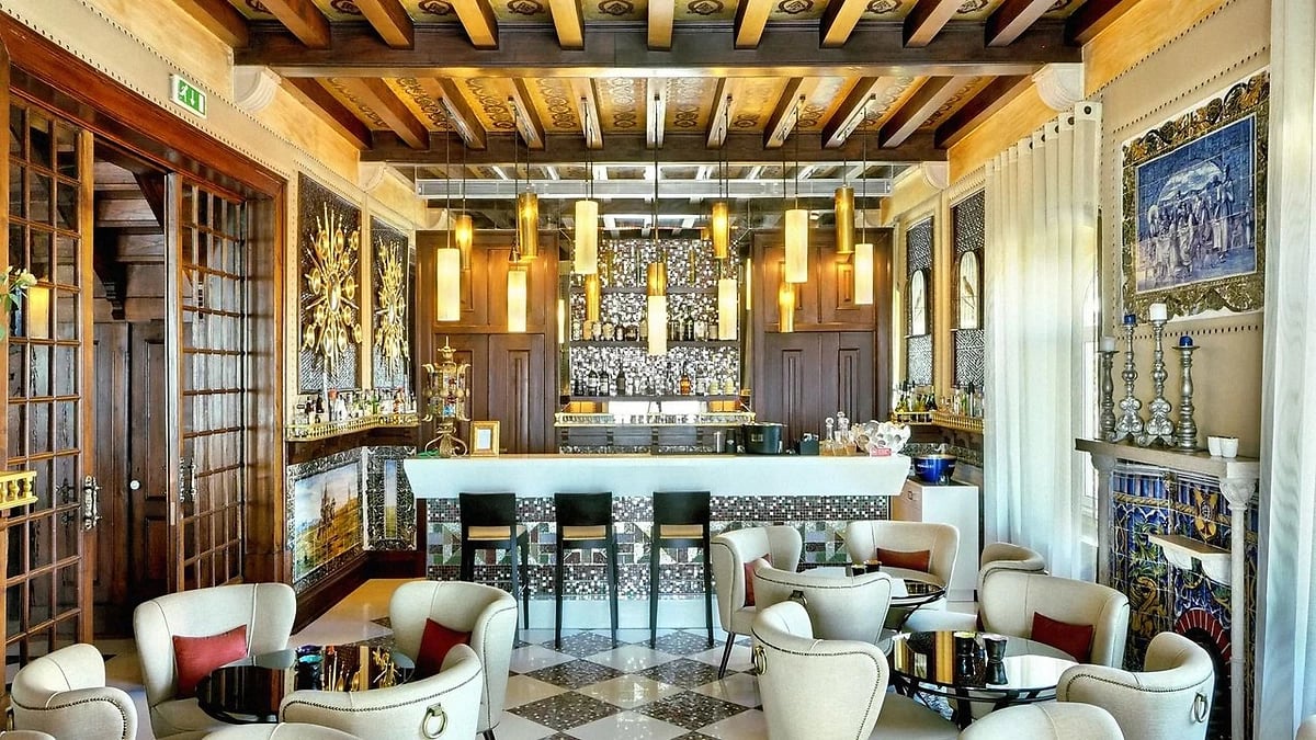 Lounge Bar, Bela Vista Hotel & SPA - Relais & Châteaux, Portugal