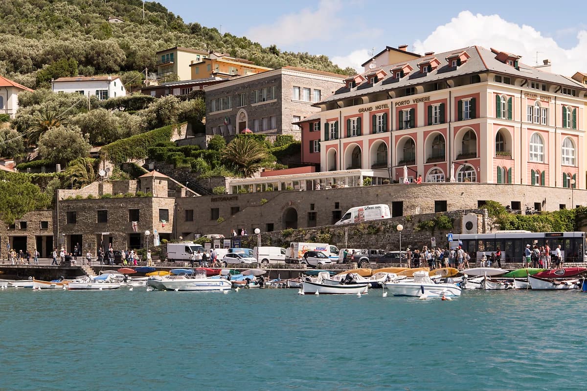 Façade, Grand Hotel Portovenere, Parc national des Cinque Terre (Cinq Terres), Ligurie, Italie