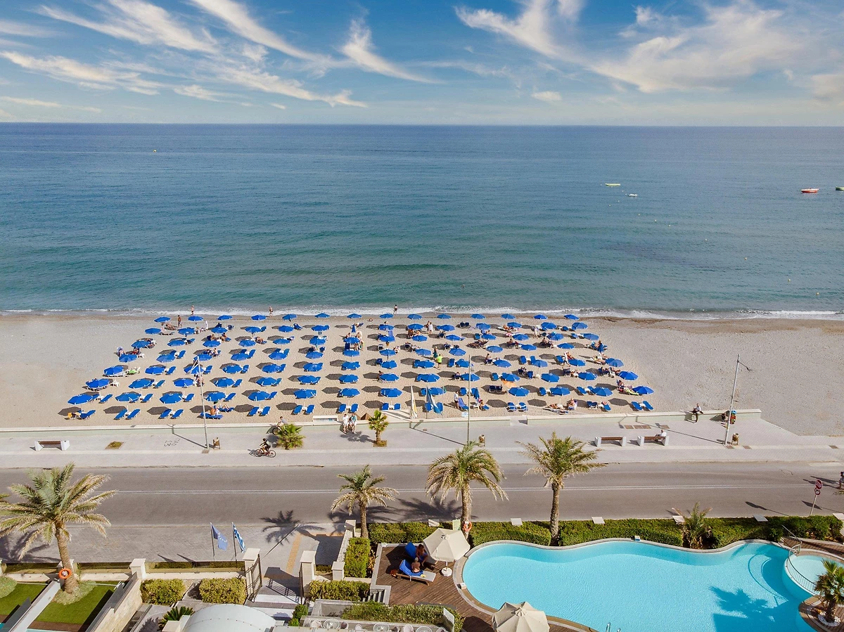 Plage de l'hôtel, hôtel Aegean Pearl