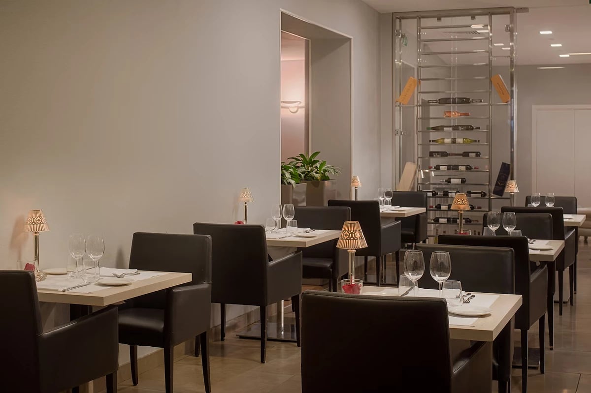 Restaurant, NH Genova Centro, Gênes, Italie