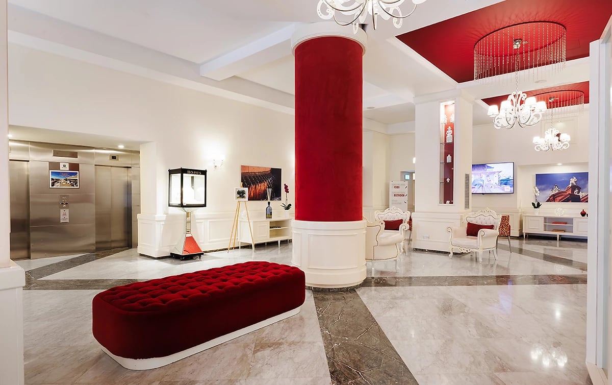 Réception, JR Hotels Oriente Bari, Italie