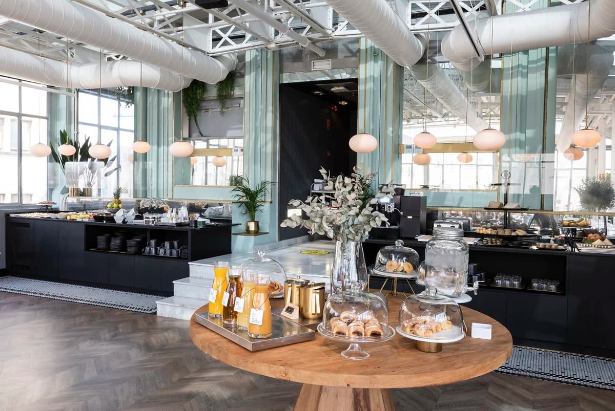 Buffet, restaurant de l'hôtel, hôtel Petit Palace Alcala