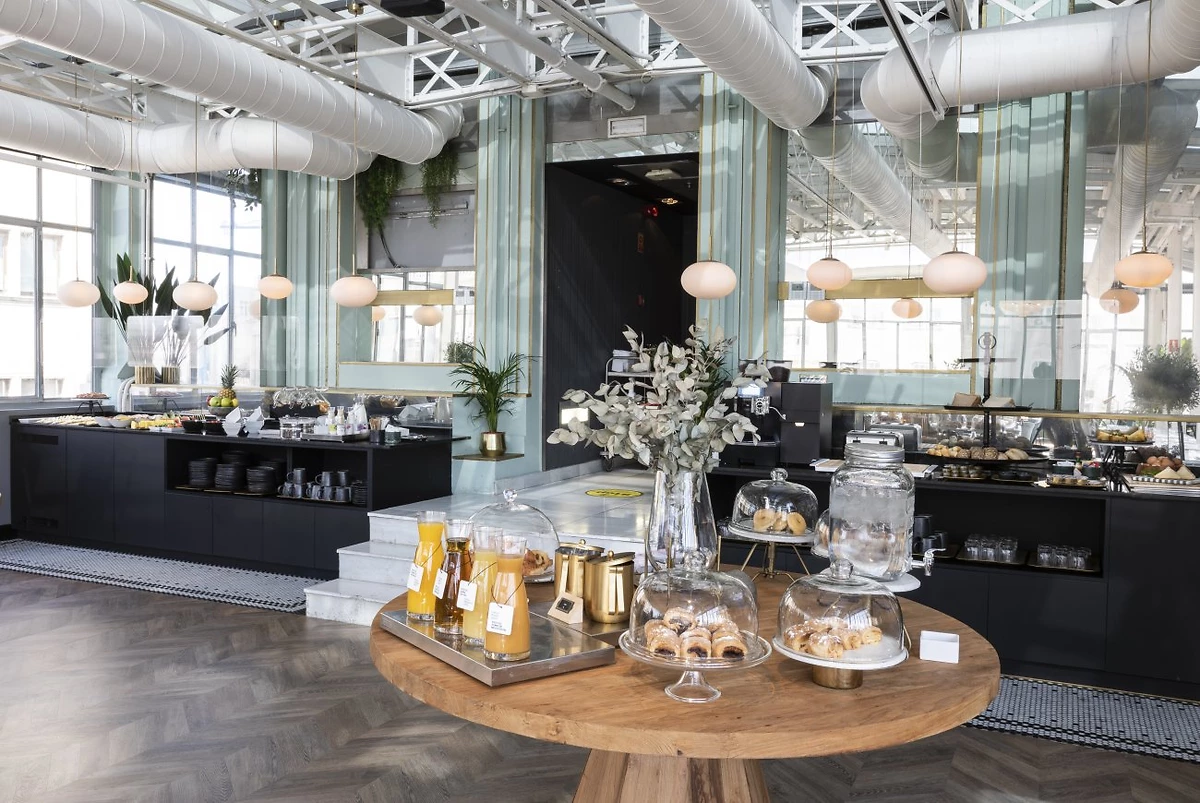 Buffet, restaurant de l'hôtel, hôtel Petit Palace Alcala