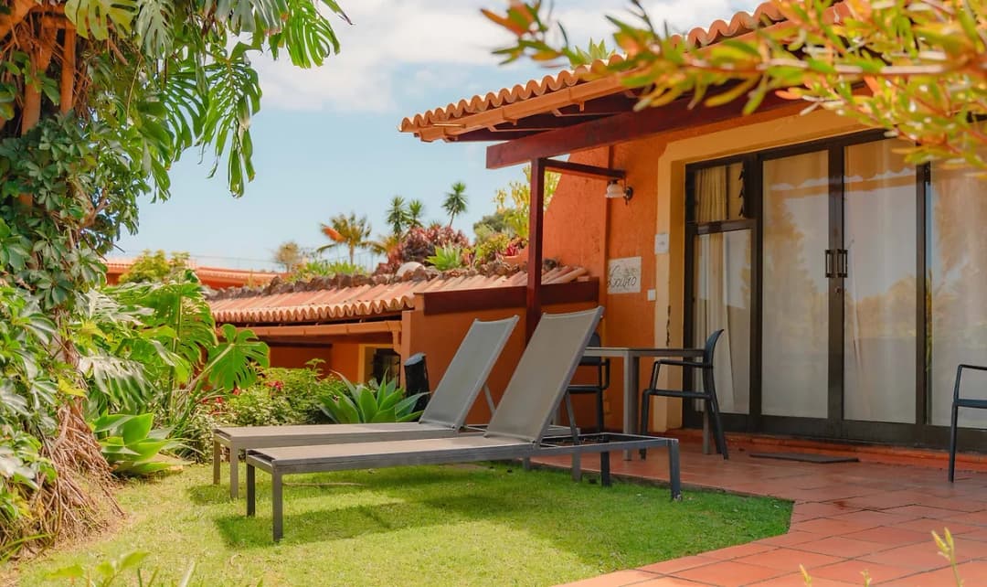 Studio vue jardin ou vue mer latérale