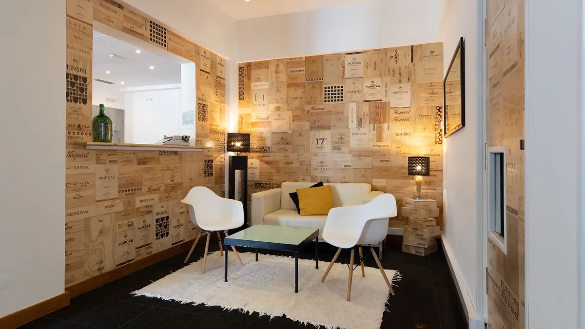 Lounge, Legendary Porto Hotel, Porto, Portugal