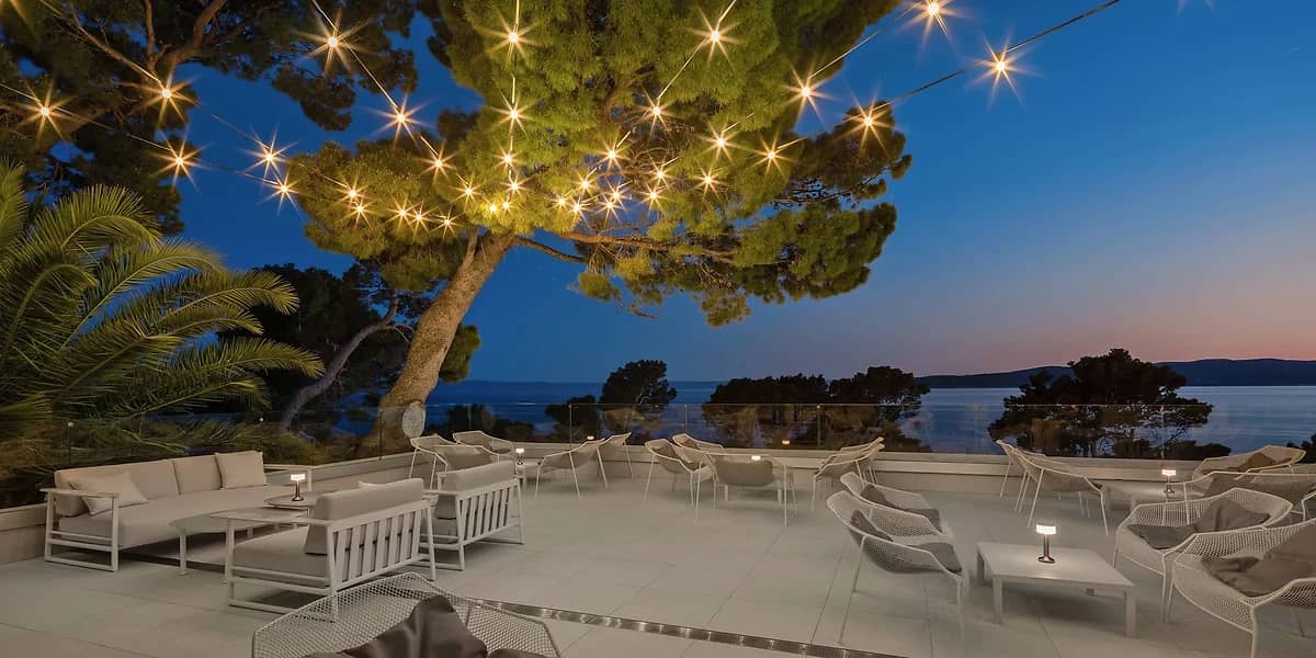 Terrasse du Bluesun Hôtel Berulia, Brela, Croatie