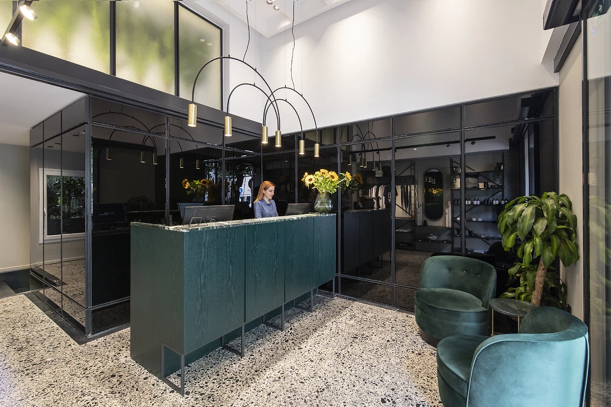 Réception, The Modernist Thessaloniki