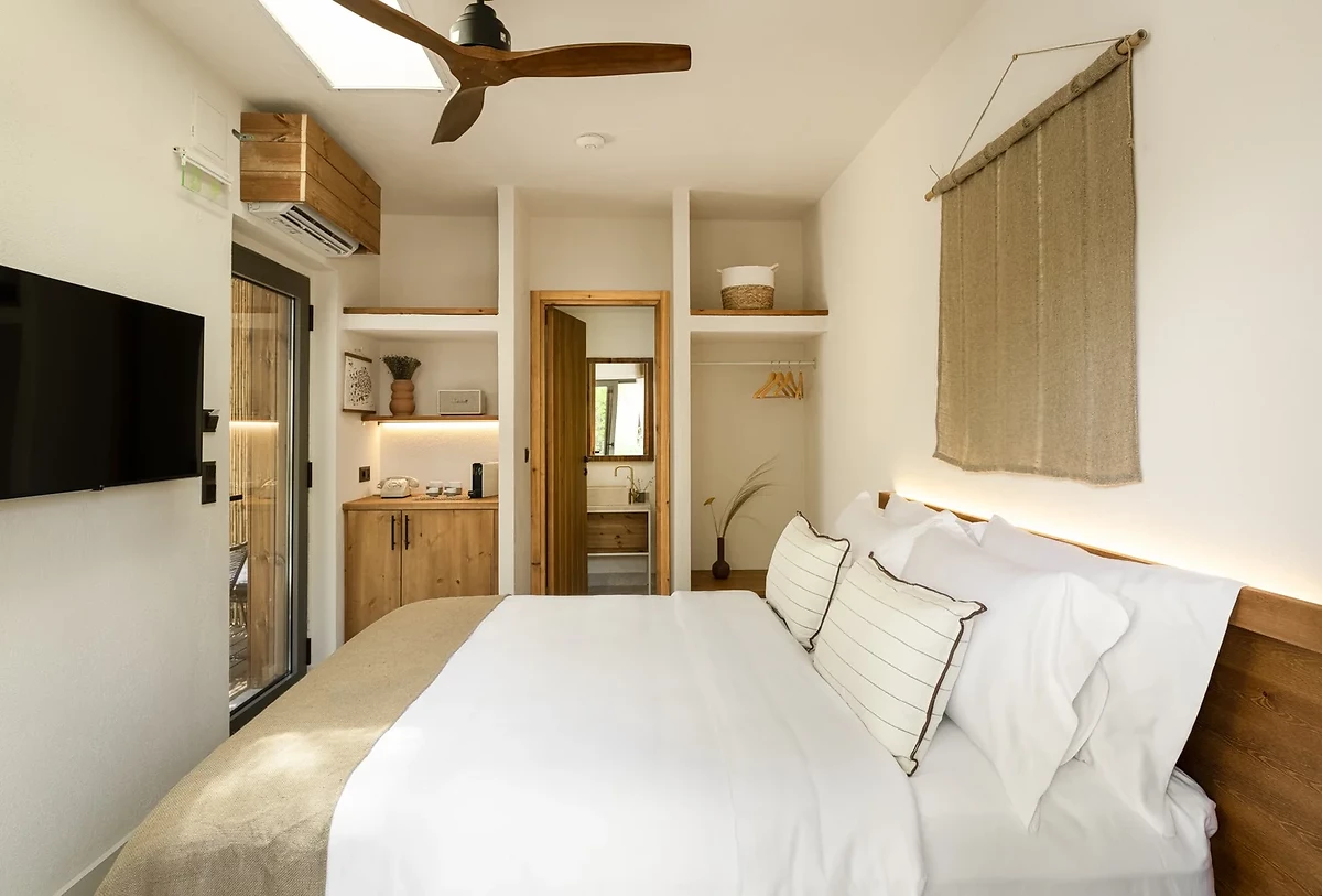 Petite cabana avec jardin