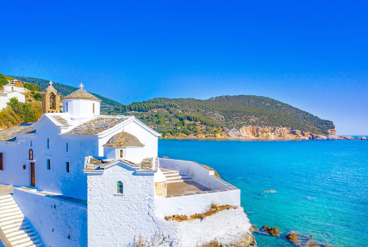 Vue de l'île de Skopelos, Sporades, Grèce