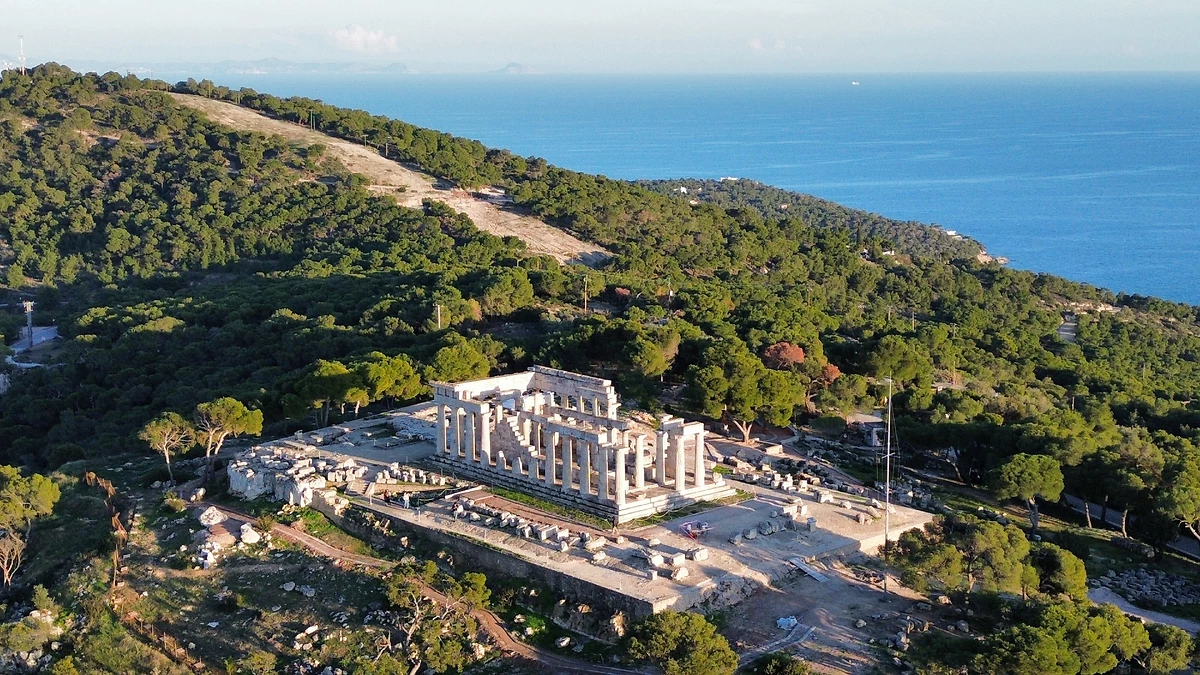 Temple d'Aphaia, Égine, Saroniques, Grèce