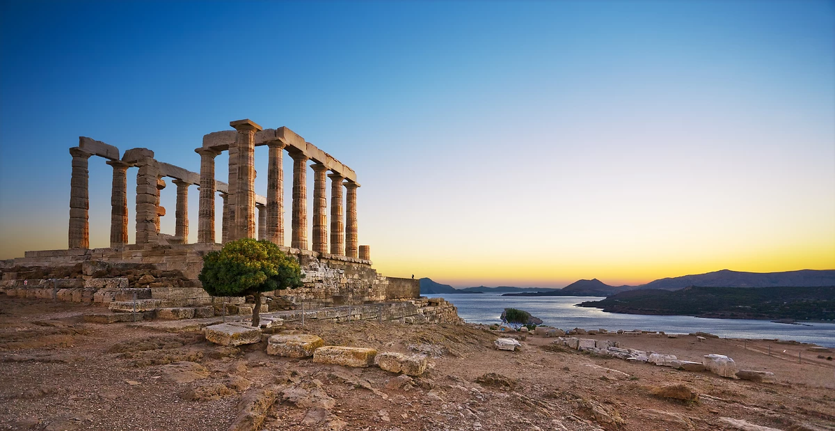 Ruines d'un ancien temple grec dédié à Poséidon, Cap Sounion, Grèce