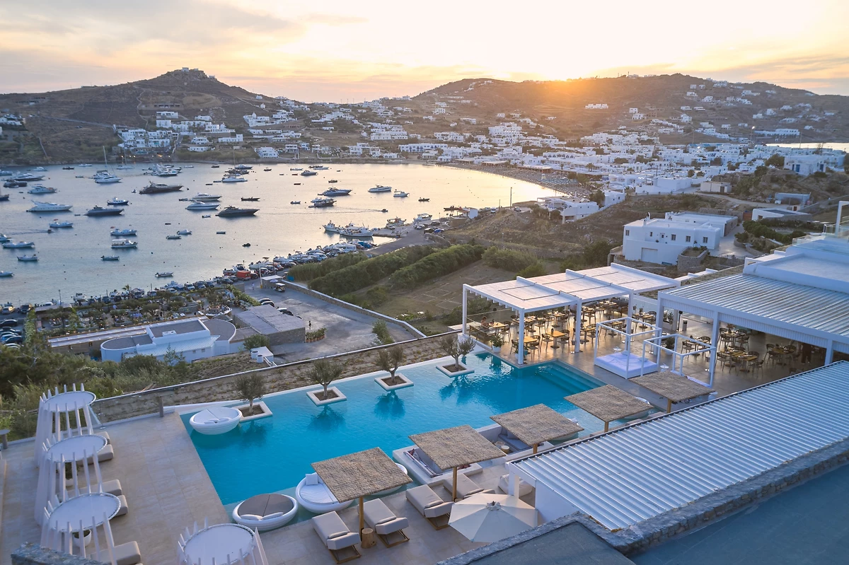 Piscine avec vue mer, Once in Mykonos
