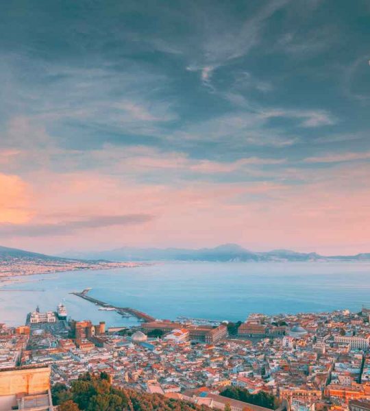 Baie de Naples, Italie