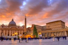 Saint Peter's square, Vatican, Italie