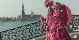 Couple au carnaval de Venise, Venise, Vénétie, Italie