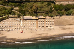 Plage de l'hôtel, Mangia's Pollina Resort, Sicile