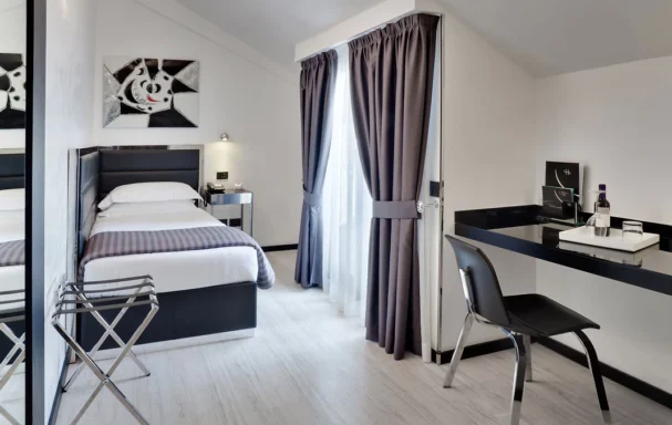 Chambre simple supérieure, Hotel Napoleon, Milan